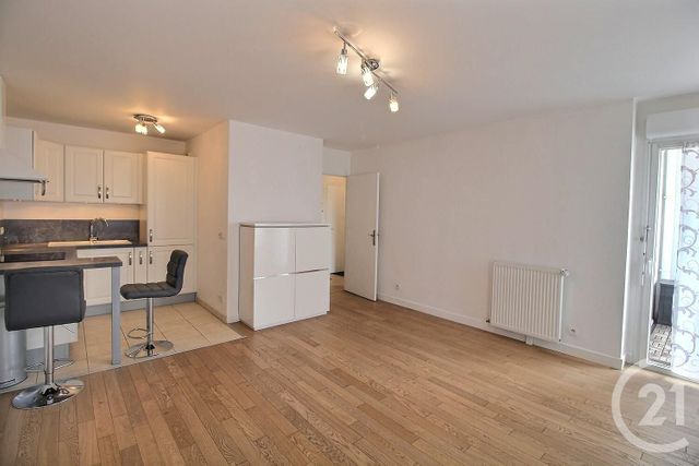 Appartement F3 à louer - 3 pièces - 58.08 m2 - FRESNES - 94 - ILE-DE-FRANCE - Century 21 Aes Conservatoire