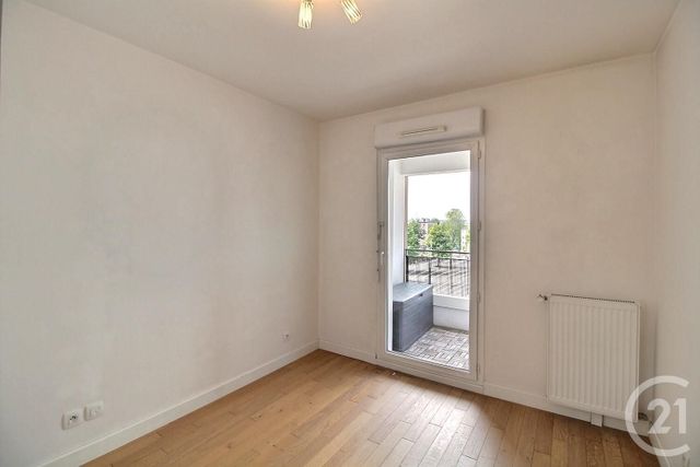 Appartement F3 à louer - 3 pièces - 58.08 m2 - FRESNES - 94 - ILE-DE-FRANCE - Century 21 Aes Conservatoire