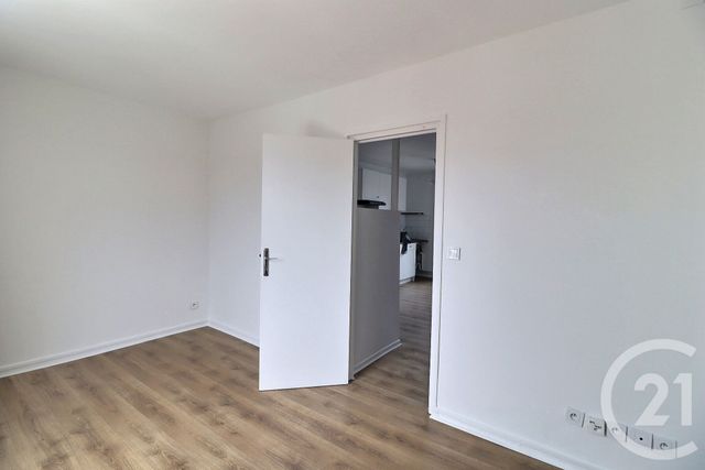 Appartement F2 à louer - 2 pièces - 45.0 m2 - LONGJUMEAU - 91 - ILE-DE-FRANCE - Century 21 Aes Conservatoire