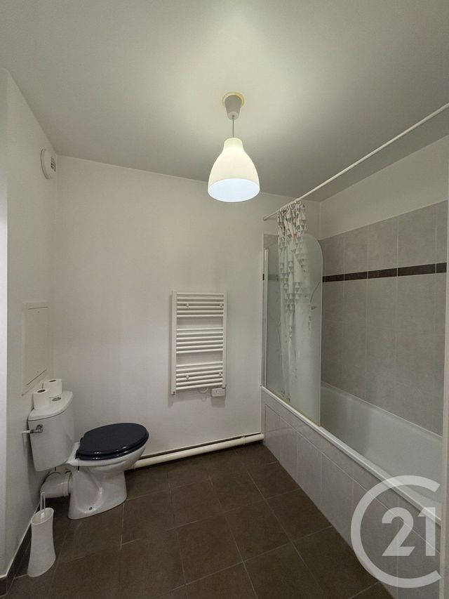Appartement F2 à louer - 2 pièces - 40.76 m2 - WISSOUS - 91 - ILE-DE-FRANCE - Century 21 Aes Conservatoire