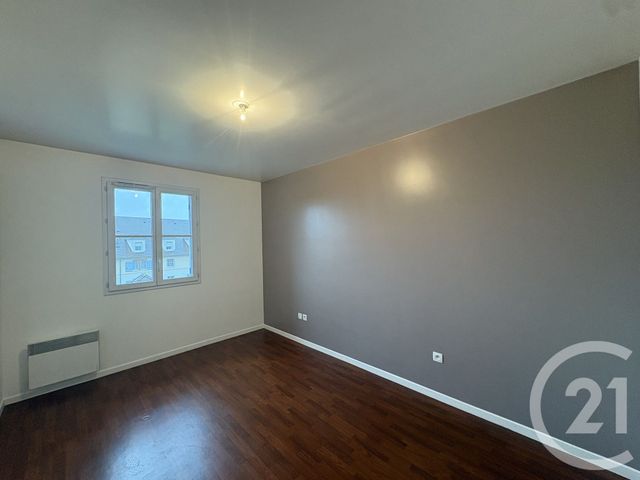 Appartement F2 à louer - 2 pièces - 40.76 m2 - WISSOUS - 91 - ILE-DE-FRANCE - Century 21 Aes Conservatoire
