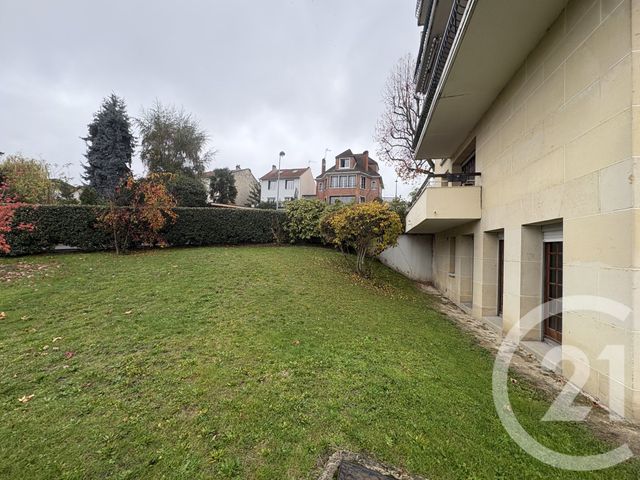 Appartement Studio à louer - 1 pièce - 25.56 m2 - FONTENAY AUX ROSES - 92 - ILE-DE-FRANCE - Century 21 Aes Conservatoire