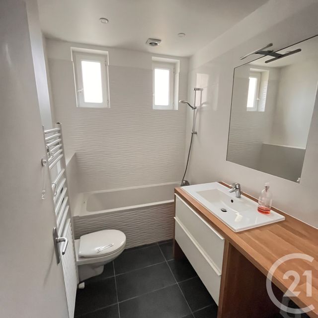Appartement F3 à louer - 3 pièces - 60.89 m2 - MONTROUGE - 92 - ILE-DE-FRANCE - Century 21 Aes Conservatoire