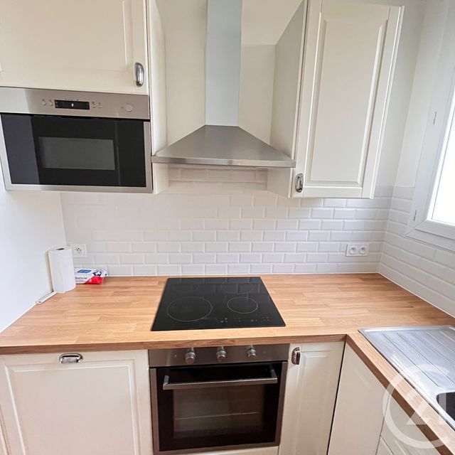 Appartement F3 à louer - 3 pièces - 60.89 m2 - MONTROUGE - 92 - ILE-DE-FRANCE - Century 21 Aes Conservatoire