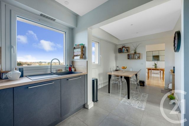 Appartement F6 à vendre - 6 pièces - 141.49 m2 - VERRIERES LE BUISSON - 91 - ILE-DE-FRANCE - Century 21 Aes Conservatoire