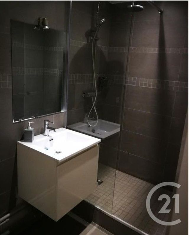 Appartement Studio à louer - 1 pièce - 31.09 m2 - MONTROUGE - 92 - ILE-DE-FRANCE - Century 21 Aes Conservatoire