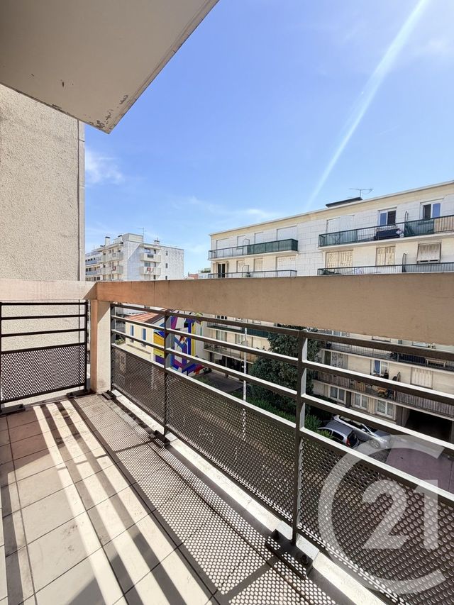 Appartement Studio à vendre - 1 pièce - 21.19 m2 - MONTROUGE - 92 - ILE-DE-FRANCE - Century 21 Aes Conservatoire