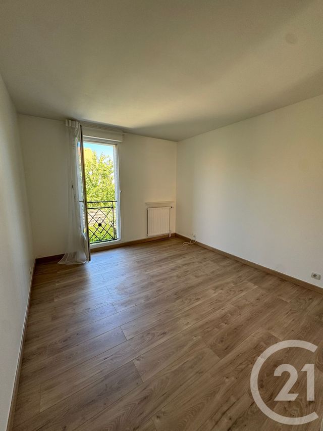 Appartement F3 à louer - 3 pièces - 65.1 m2 - RUNGIS - 94 - ILE-DE-FRANCE - Century 21 Aes Conservatoire