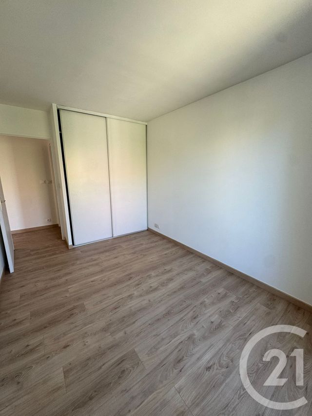 Appartement F3 à louer - 3 pièces - 65.1 m2 - RUNGIS - 94 - ILE-DE-FRANCE - Century 21 Aes Conservatoire