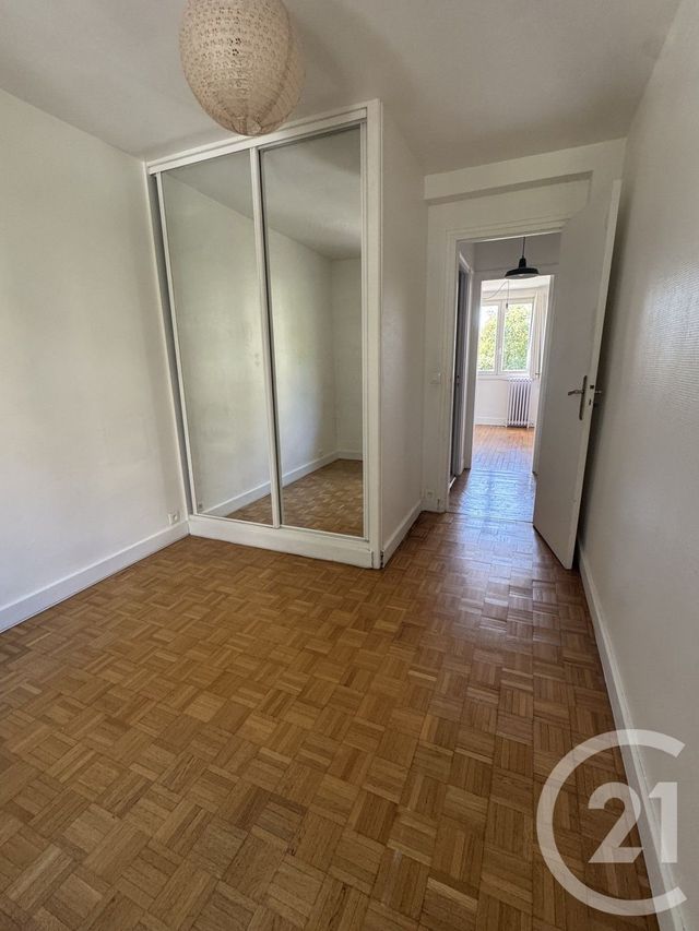 Appartement F4 à louer - 4 pièces - 76.14 m2 - MONTROUGE - 92 - ILE-DE-FRANCE - Century 21 Aes Conservatoire