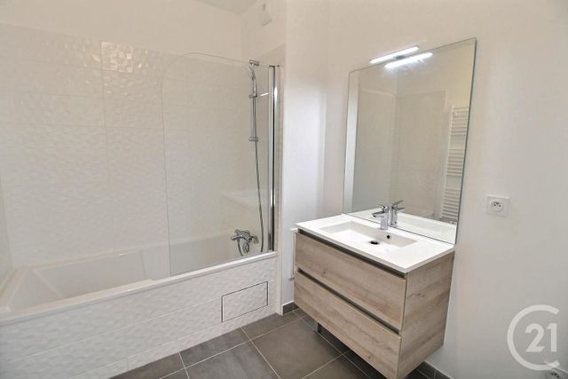 Appartement F3 à louer - 3 pièces - 61.0 m2 - CHATENAY MALABRY - 92 - ILE-DE-FRANCE - Century 21 Aes Conservatoire