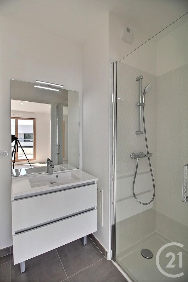 Appartement F3 à louer - 3 pièces - 61.0 m2 - CHATENAY MALABRY - 92 - ILE-DE-FRANCE - Century 21 Aes Conservatoire