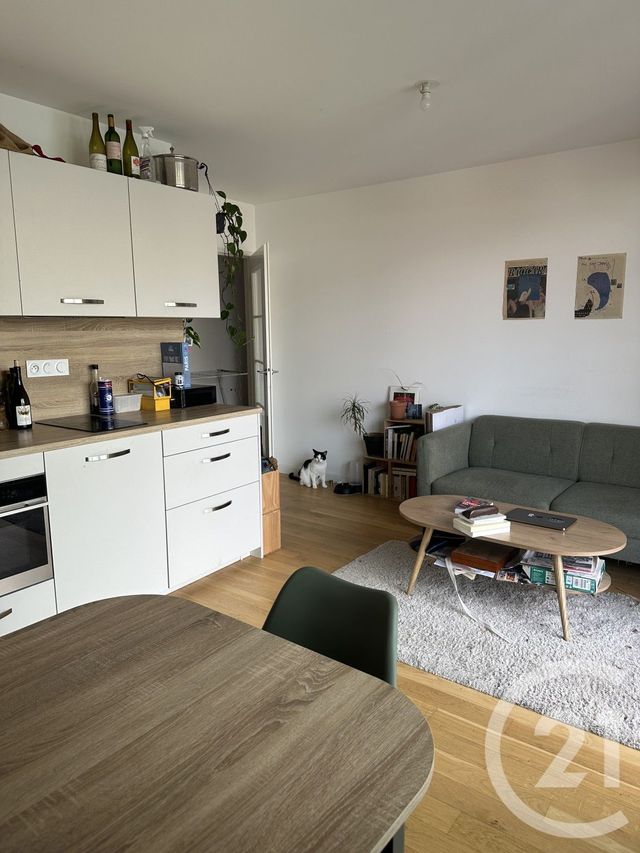 Appartement F2 à louer - 2 pièces - 40.2 m2 - MONTROUGE - 92 - ILE-DE-FRANCE - Century 21 Aes Conservatoire