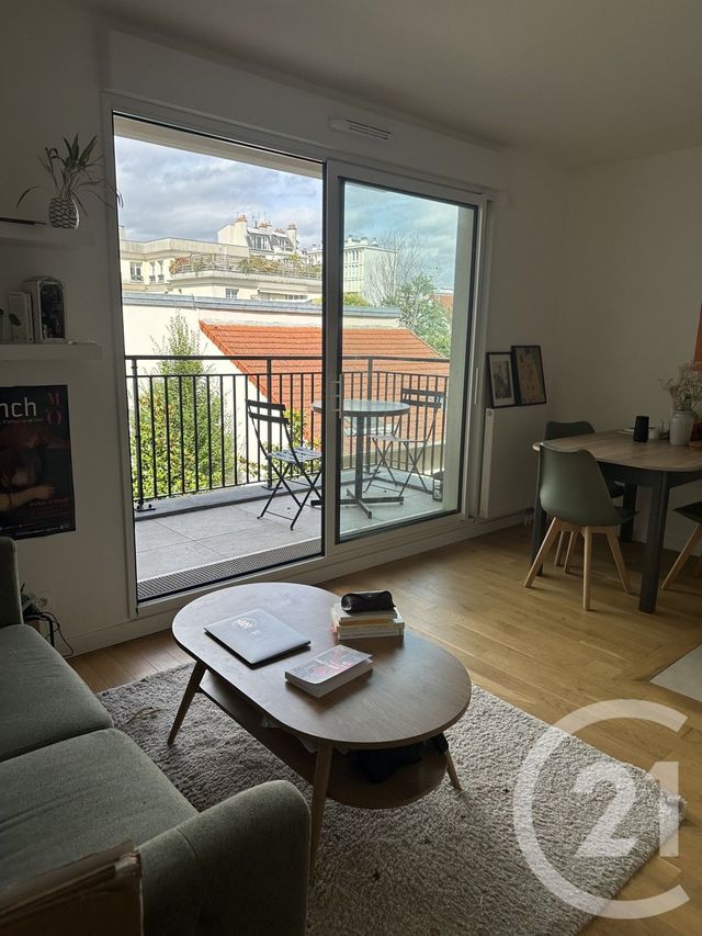 Appartement F2 à louer - 2 pièces - 40.2 m2 - MONTROUGE - 92 - ILE-DE-FRANCE - Century 21 Aes Conservatoire