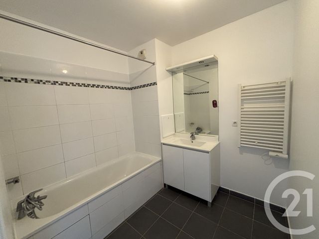 Appartement F4 à louer - 4 pièces - 80.13 m2 - PALAISEAU - 91 - ILE-DE-FRANCE - Century 21 Aes Conservatoire