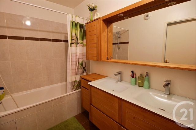Appartement F3 à louer - 3 pièces - 67.52 m2 - WISSOUS - 91 - ILE-DE-FRANCE - Century 21 Aes Conservatoire