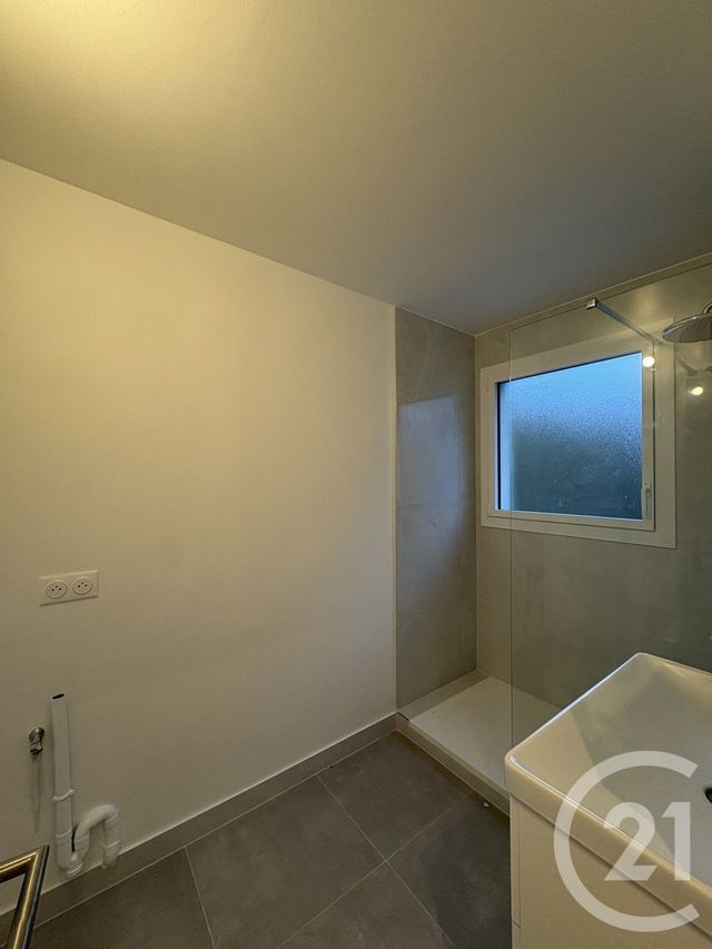 Appartement F4 à louer - 4 pièces - 66.61 m2 - FRESNES - 94 - ILE-DE-FRANCE - Century 21 Aes Conservatoire