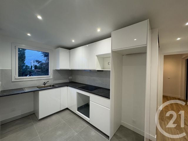Appartement F4 à louer - 4 pièces - 66.61 m2 - FRESNES - 94 - ILE-DE-FRANCE - Century 21 Aes Conservatoire